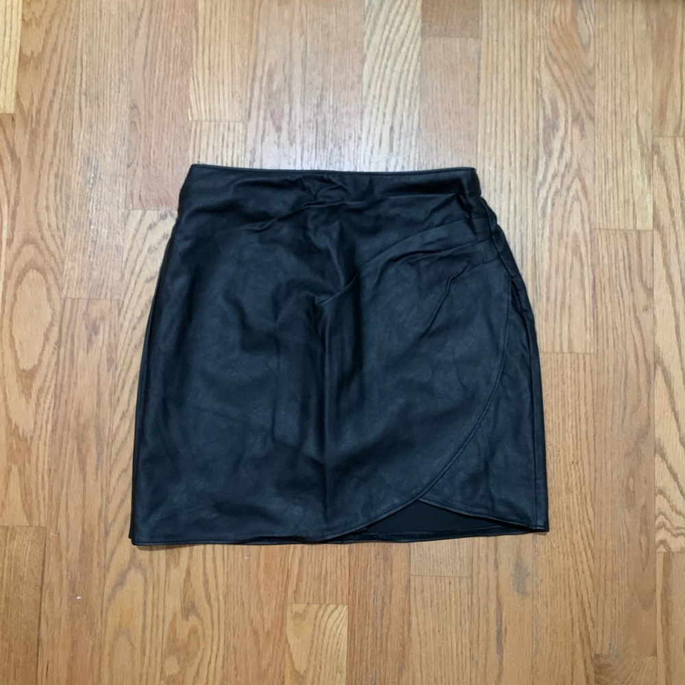 Abercrombie & Fitch Black Mini Skirt